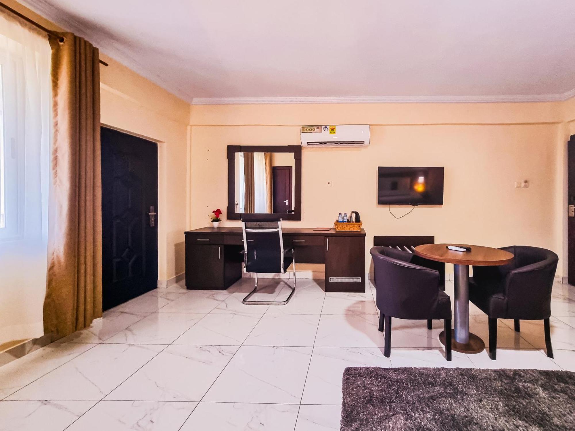 Rhogem Hotel Sekondi-Takoradi Экстерьер фото