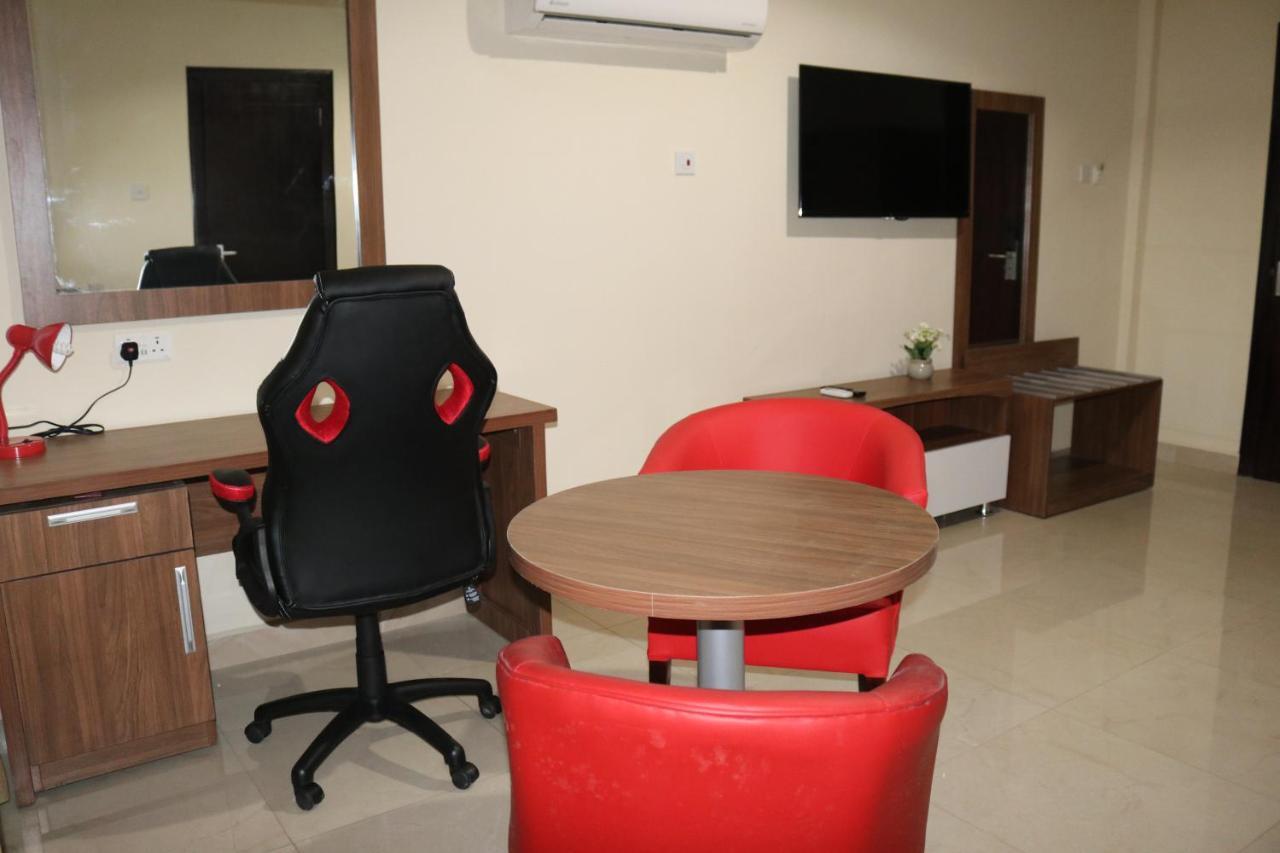 Rhogem Hotel Sekondi-Takoradi Экстерьер фото